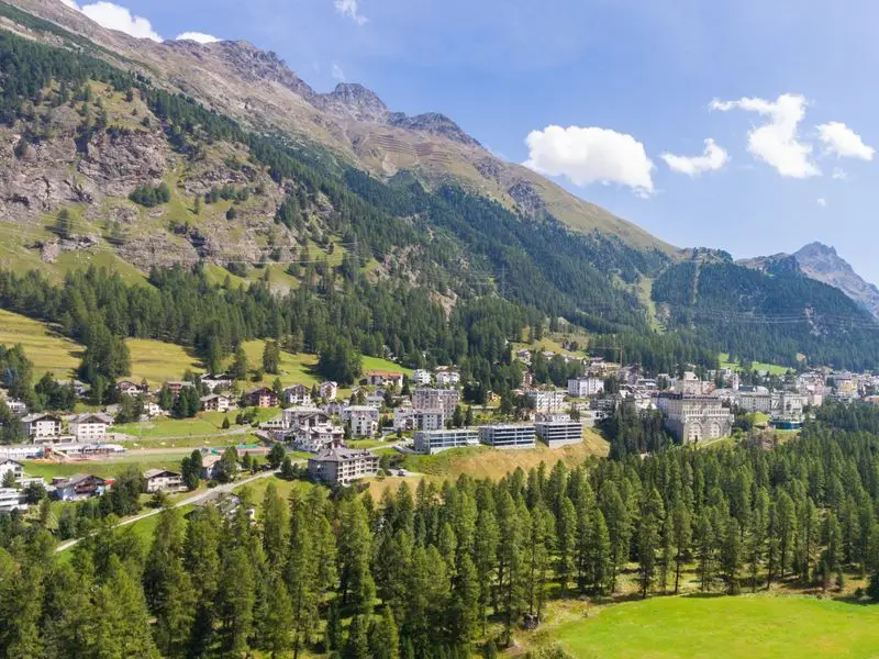 Vue de Pontresina, Suisse